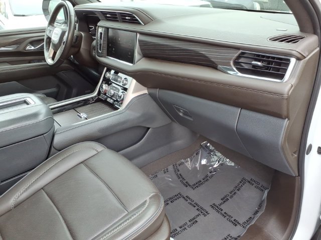Used 2023 GMC Yukon XL Denali w/ Max Trailering Package AWD/4WD image 27