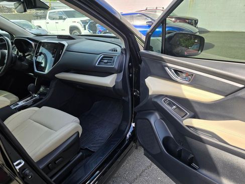 Used 2023 Subaru Ascent Limited AWD/4WD image 10