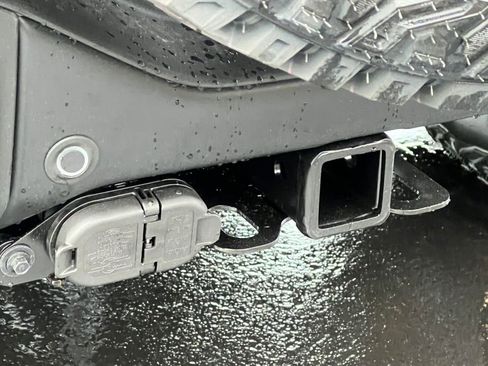 New 2025 Ford Bronco Badlands image 6