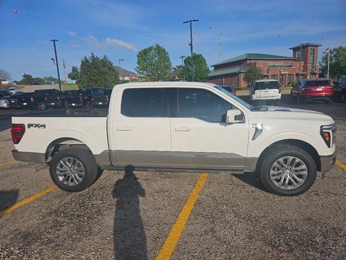 Used 2025 Ford F150 King Ranch w/ FX4 Off-Road Package image 4