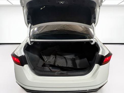 Used 2022 Nissan Altima 2.5 SR FWD image 17