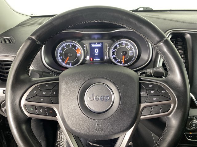 Used 2019 Jeep Cherokee Latitude Plus AWD/4WD image 19