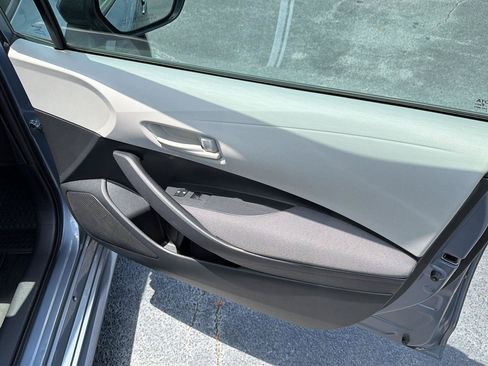 Used 2024 Toyota Corolla LE FWD image 14