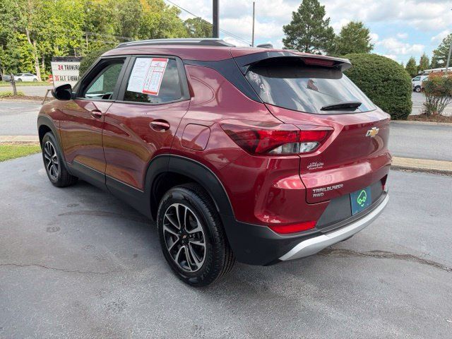 Used 2025 Chevrolet TrailBlazer LT AWD/4WD image 7