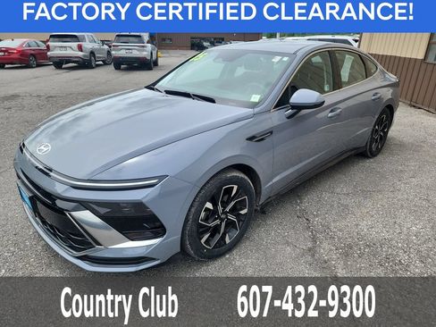 Certified 2025 Hyundai Sonata SEL AWD/4WD image 4
