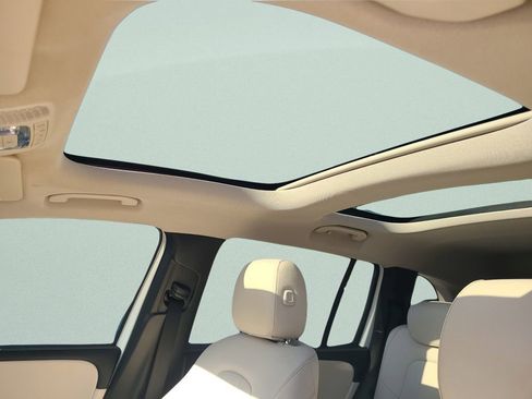 Used 2022 Mercedes-Benz GLB 250 image 22