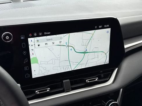 Used 2025 Chevrolet Equinox LT image 19