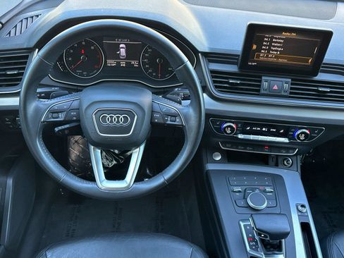 Used 2018 Audi Q5 2.0T Premium Plus w/ Premium Plus Package AWD/4WD image 13
