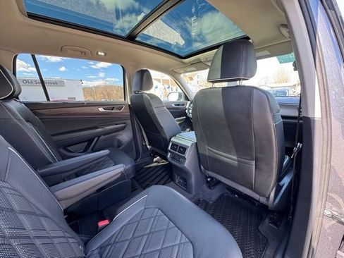 Used 2024 Volkswagen Atlas SEL Premium R-Line image 24