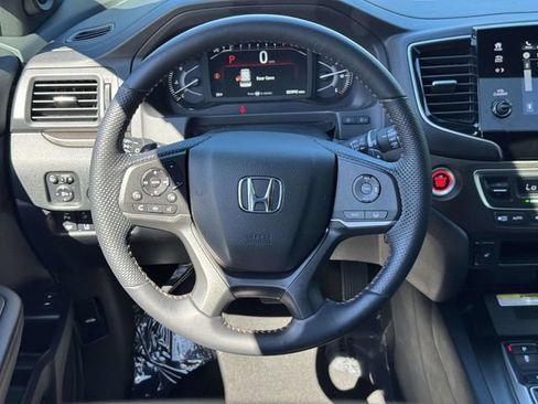 Certified 2023 Honda Passport TrailSport image 13
