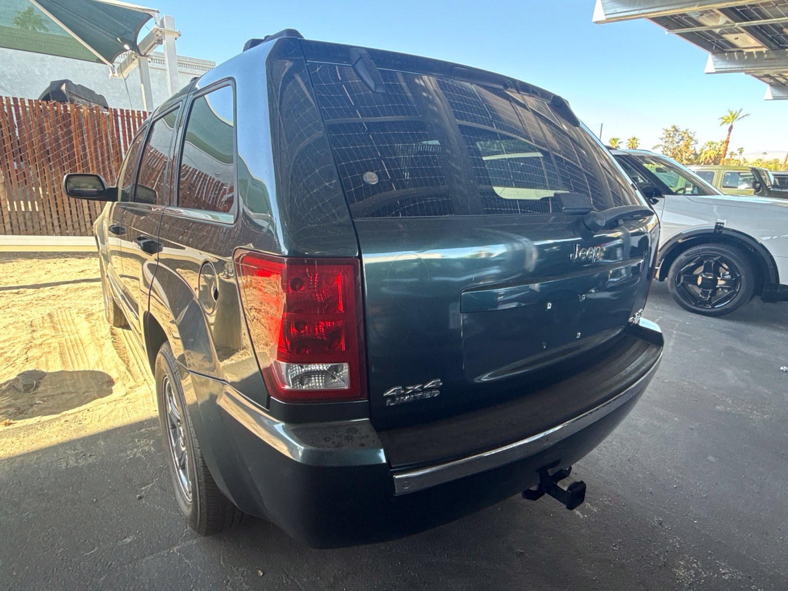 Used 2006 Jeep Grand Cherokee Limited AWD/4WD image 9
