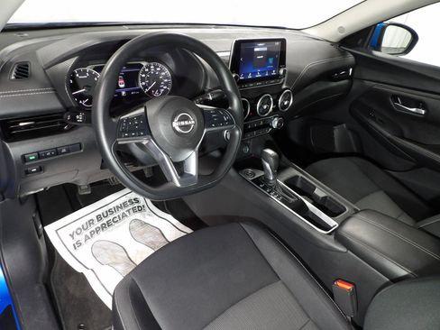 Used 2025 Nissan Sentra SV image 10