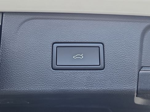 New 2026 Volkswagen Atlas SEL image 14