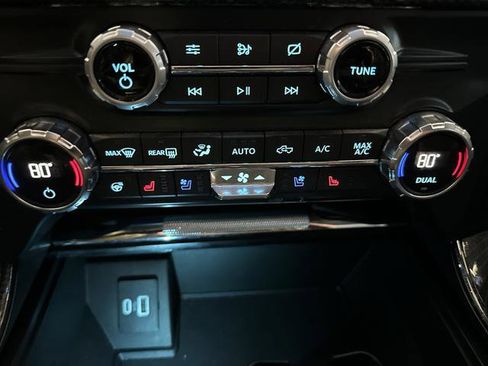 Used 2021 Ford F150 Lariat w/ Equipment Group 502A High image 21