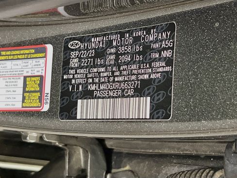 Used 2024 Hyundai Elantra SEL image 30