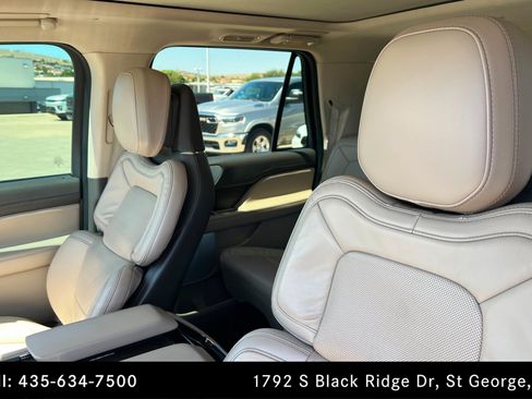 Used 2024 Lincoln Navigator L Reserve AWD/4WD image 16