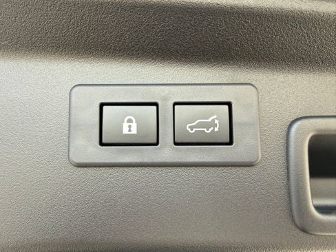 New 2026 Subaru Outback Limited AWD/4WD image 32