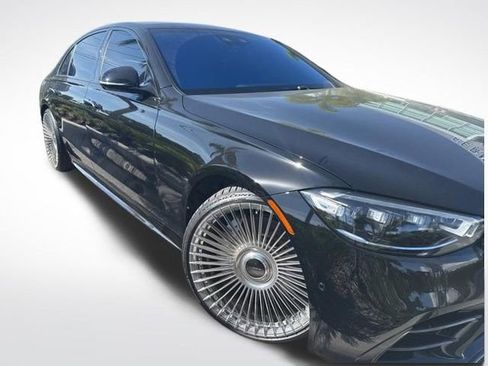Used 2025 Mercedes-Benz S 580 4MATIC Sedan image 5