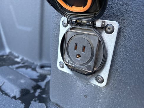 Used 2023 Chevrolet Silverado 1500 High Country w/ High Country Premium Package image 12