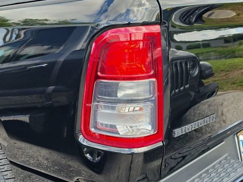 Used 2022 RAM 1500 Big Horn RWD image 11