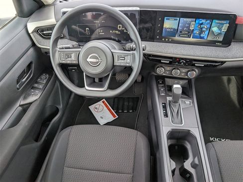 New 2026 Nissan Kicks S image 8