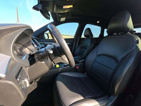 Used 2021 INFINITI QX50 Luxe w/ Appearance Package image 5