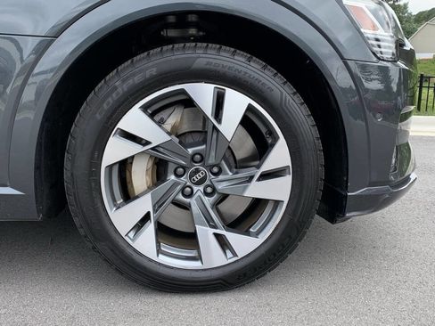 Used 2021 Audi e-tron Prestige w/ Prestige Package AWD/4WD image 17
