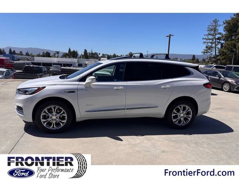 Used 2020 Buick Enclave Avenir w/ Avenir Technology Package AWD/4WD image 3