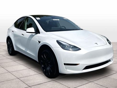 Used 2023 Tesla Model Y Performance AWD/4WD image 3