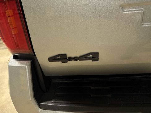 Used 2024 Toyota Tacoma TRD Off-Road image 26