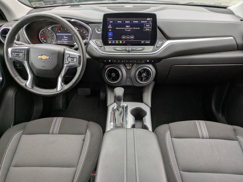 Used 2025 Chevrolet Blazer LT image 16