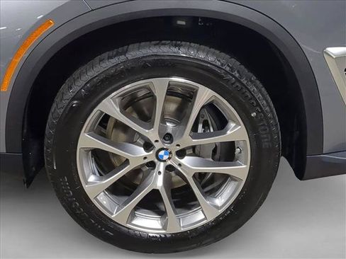 Used 2026 BMW X5 xDrive40i AWD/4WD image 10