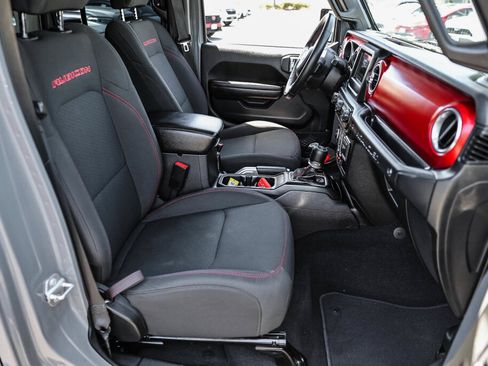 Used 2018 Jeep Wrangler Unlimited Rubicon AWD/4WD image 10