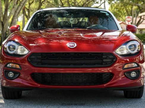 Used 2020 FIAT 124 Spider Lusso RWD image 21