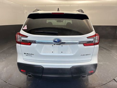 Used 2024 Subaru Ascent Premium w/ Convenience Package image 6