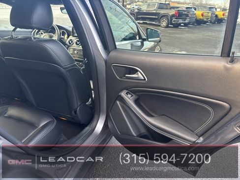 Used 2017 Mercedes-Benz GLA 250 4MATIC image 13