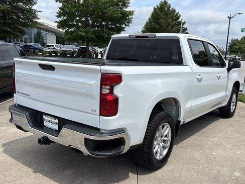 Used 2022 Chevrolet Silverado 1500 LT w/ Z71 Off-Road Package AWD/4WD image 3