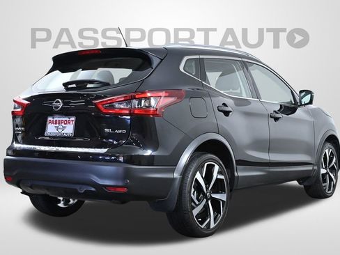 Used 2022 Nissan Rogue Sport SL image 9