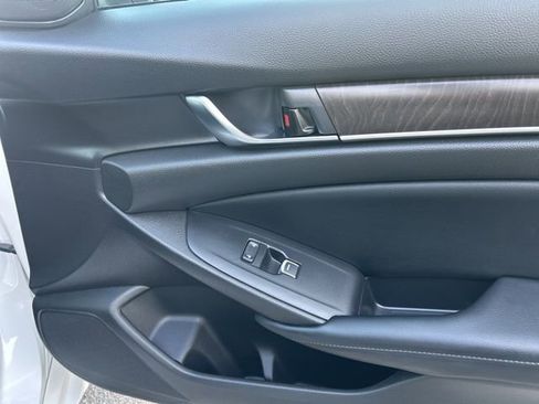 Used 2018 Honda Accord EX-L image 31