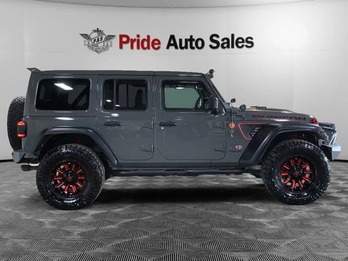 Used 2019 Jeep Wrangler Unlimited Rubicon AWD/4WD image 11