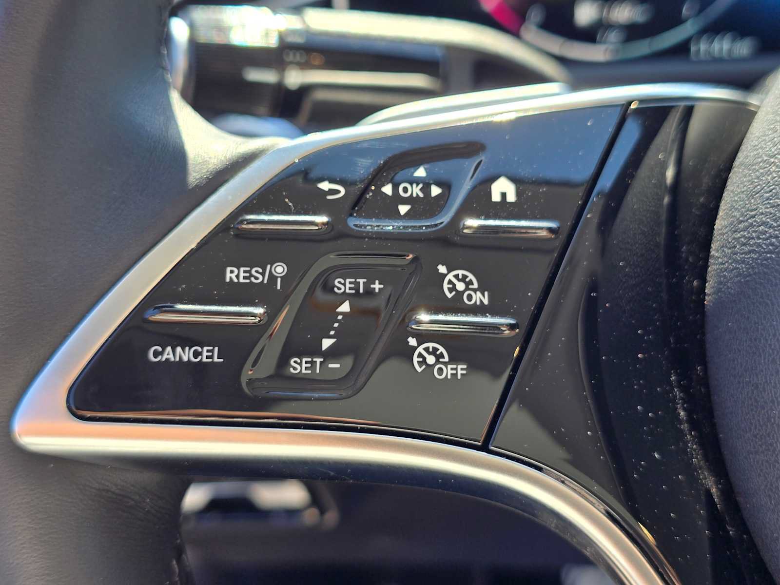 Used 2021 Mercedes-Benz GLE 350 w/ Premium Package image 5