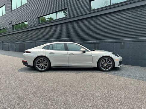 Certified 2026 Porsche Panamera 4 AWD/4WD image 11