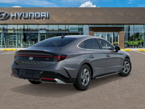New 2026 Hyundai Sonata SE FWD image 4