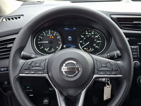 Used 2020 Nissan Rogue Sport S AWD/4WD image 19