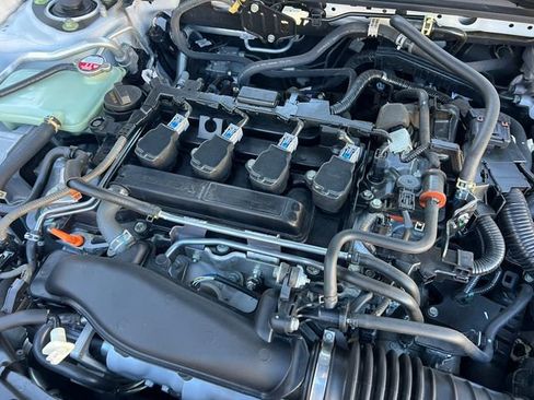 Used 2021 Honda Civic Sport image 31