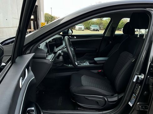 Used 2025 Kia K5 LXS image 10