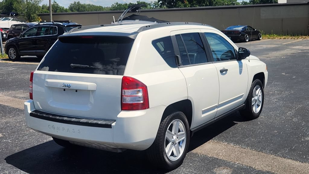 Used 2008 Jeep Compass Sport FWD image 6