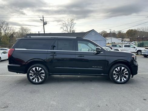 New 2025 Ford Expedition Max Platinum w/ Platinum Ultimate Package image 10