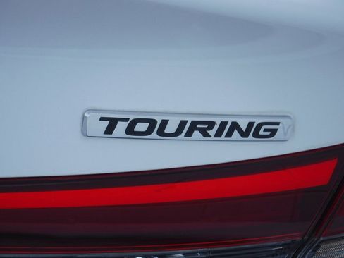 Used 2022 Honda Civic Touring image 8