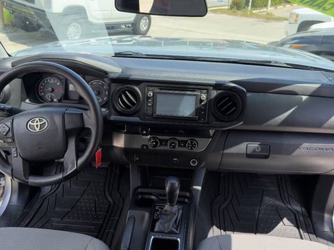 Used 2017 Toyota Tacoma SR w/ SR Convenience Package RWD image 14